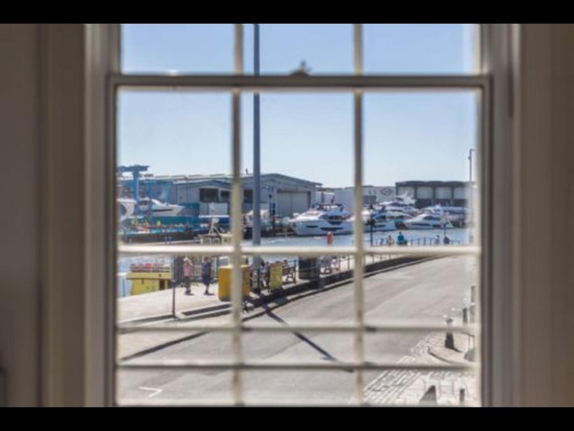 Custom House Poole - Overlord Chamber Dış mekan fotoğraf